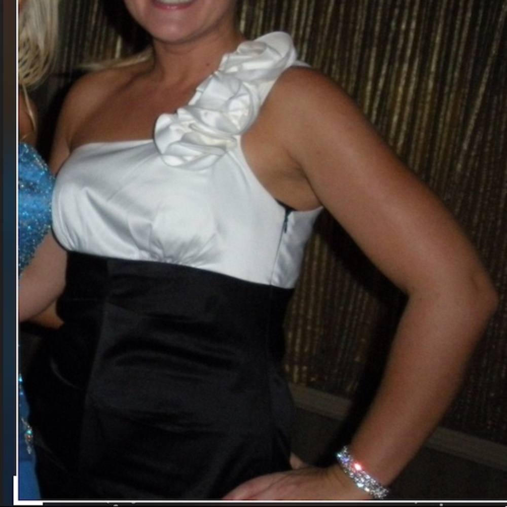 One shoulder cocktail dress